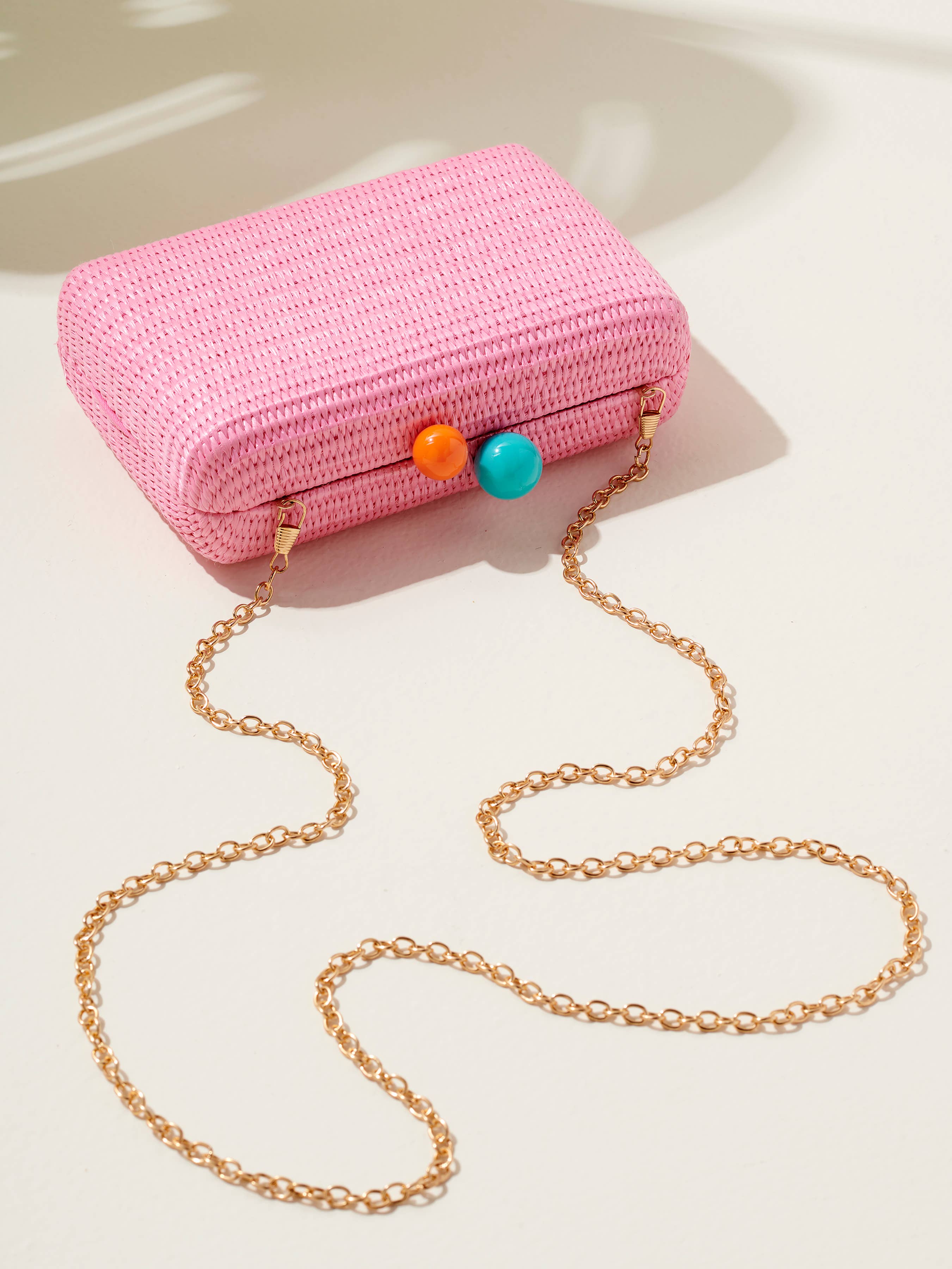 JUNE MINAUDIERE: PINK