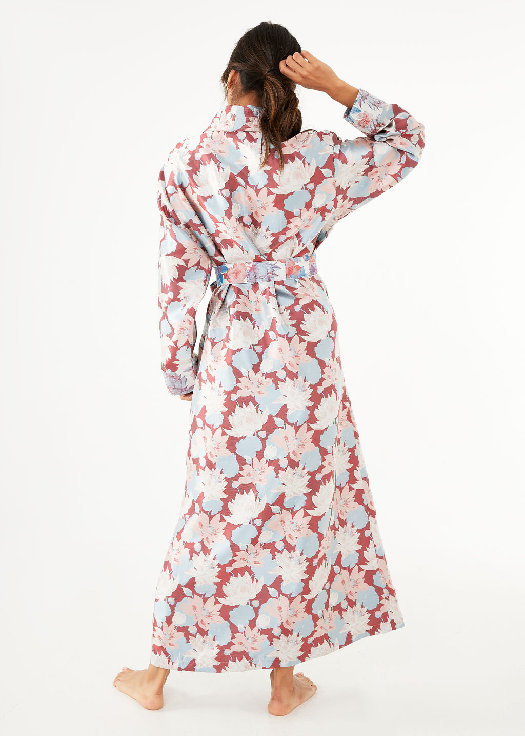 Bridget Robe Red Floral Silhouette Jacquard