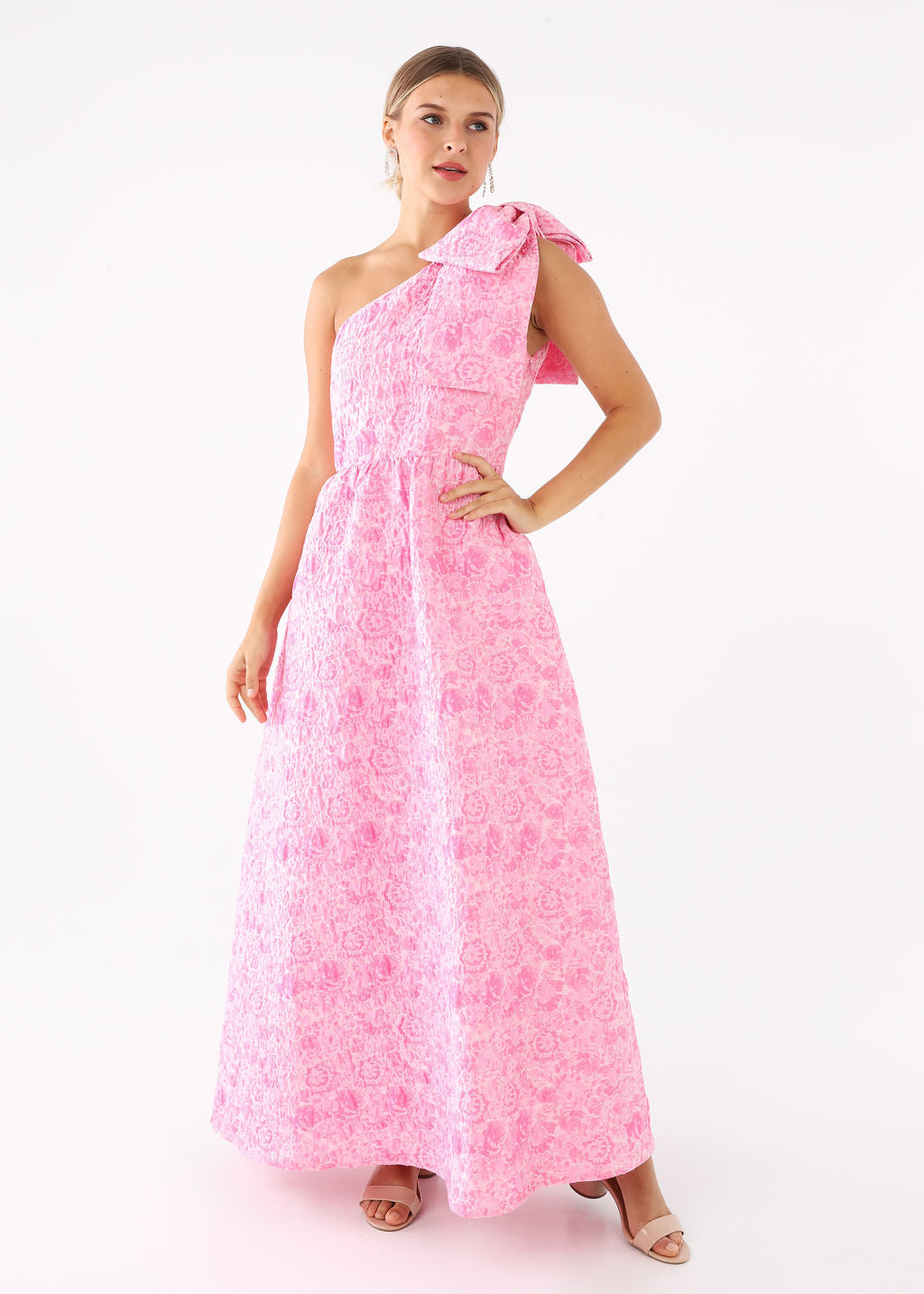 Elegant pink evening gown