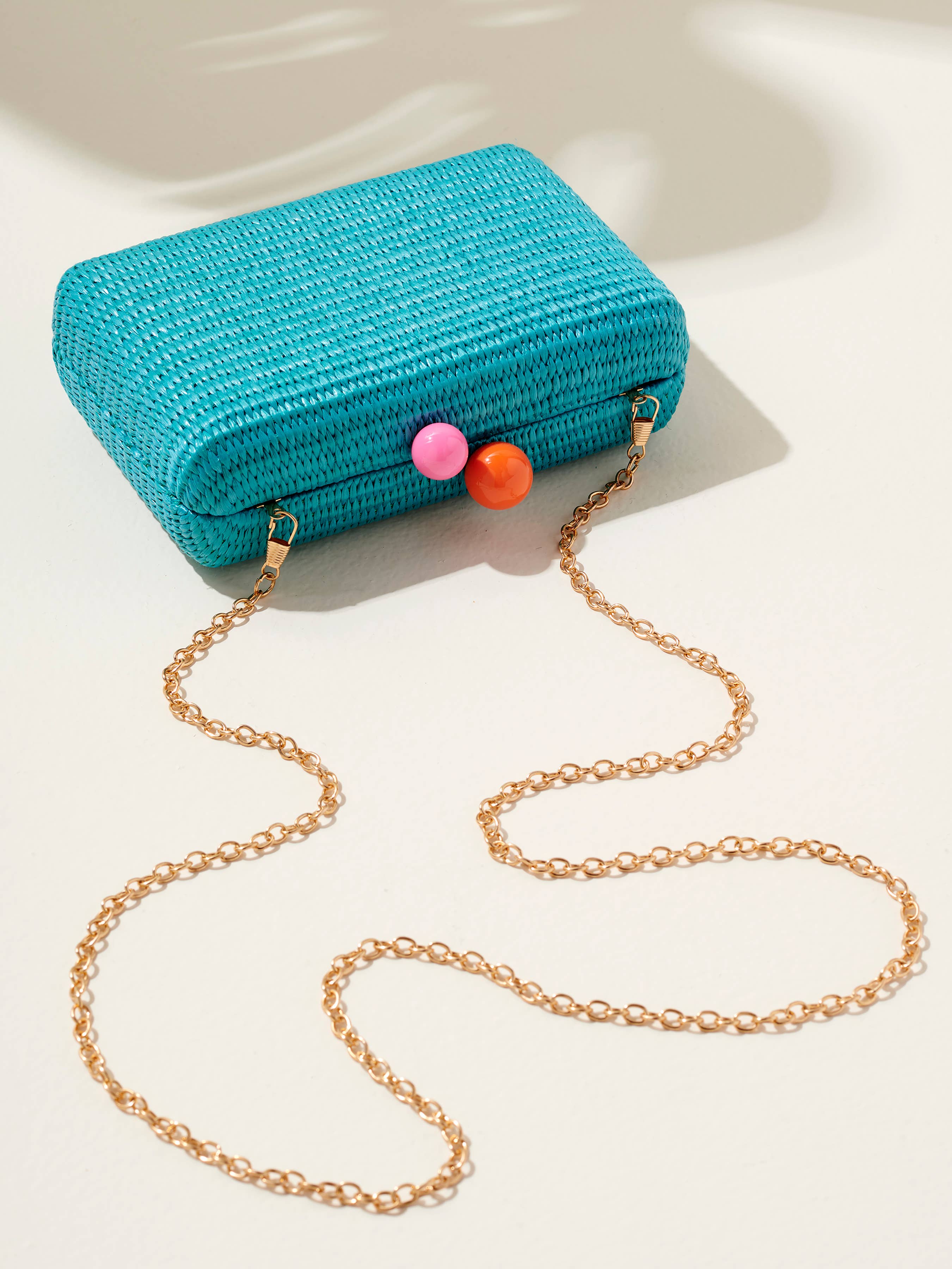 JUNE MINAUDIERE: AQUA