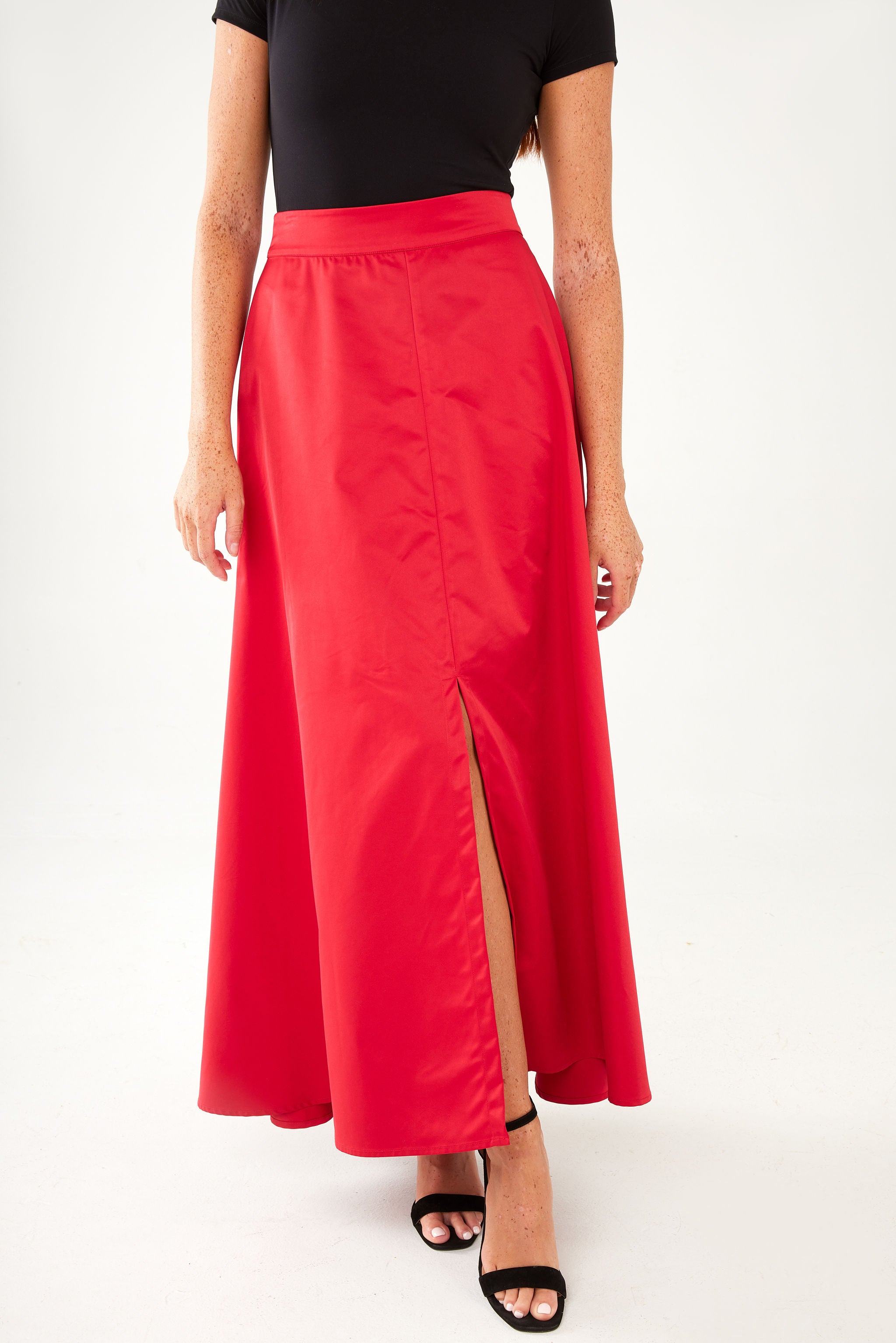 Savannah Skirt Red Duchess Satin